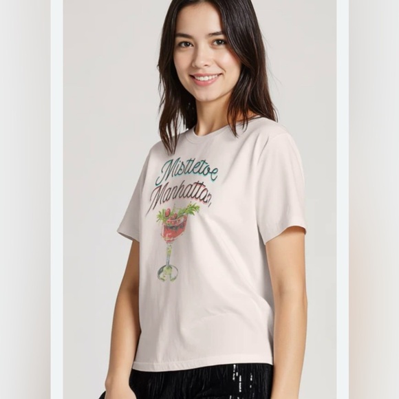 Wildfox Mistletoe Manhattan Ryan Tee | Mauve Chalk, size Small - Picture 1 of 8
